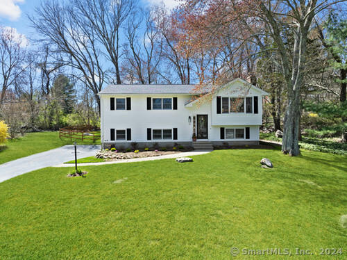 12 MAYFIELD TER, EAST LYME, CT 06333 - Image 1