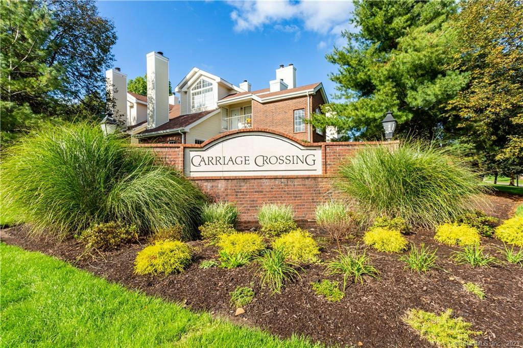 82 CARRIAGE CROSSING LN # 82