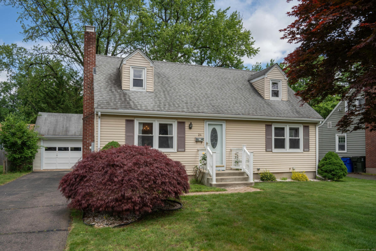 24 BRIAN RD, WEST HARTFORD, CT 06110, photo 1 of 34