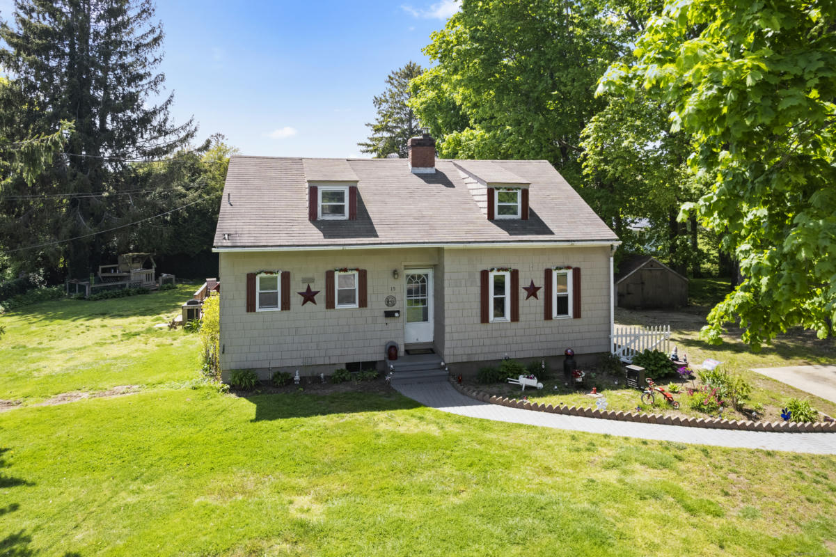 15 COTTAGE PL, OLD SAYBROOK, CT 06475, photo 1 of 35